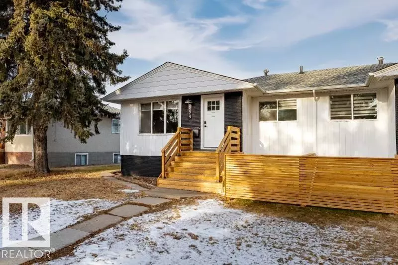 8522/8524 84 AV NW, Edmonton, AB T6C 1C9