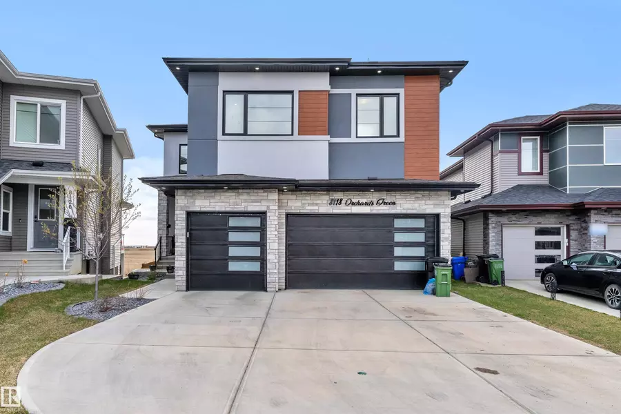 8118 ORCHARDS GREEN GR SW, Edmonton, AB T6X 2N5