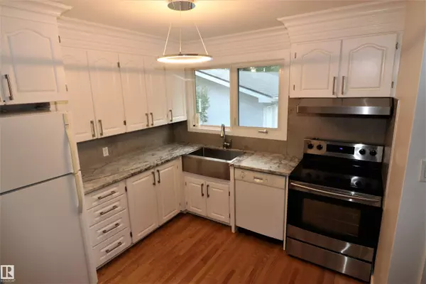 Edmonton, AB T6E 0H3,8528 64 AV NW