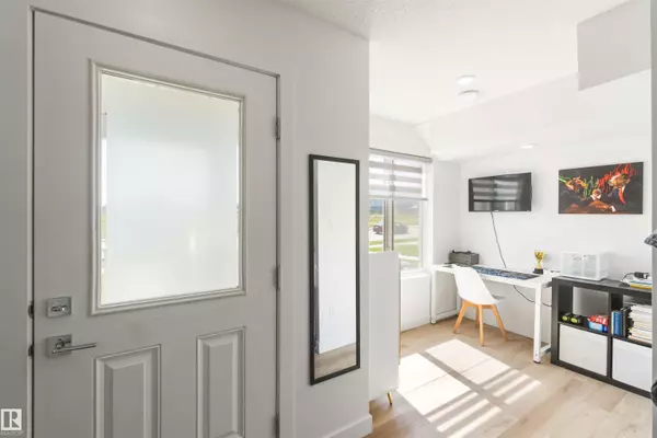 Edmonton, AB T5T 7S6,22778 97 AV NW