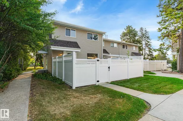 Edmonton, AB T5A 3N7,5312 MCLEOD RD NW
