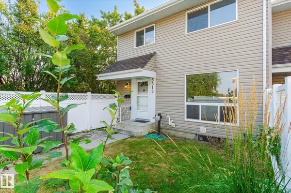 Edmonton, AB T5A 3N7,5312 MCLEOD RD NW