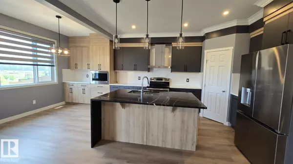 Spruce Grove, AB T7X 0Z4,42 TILIA PL