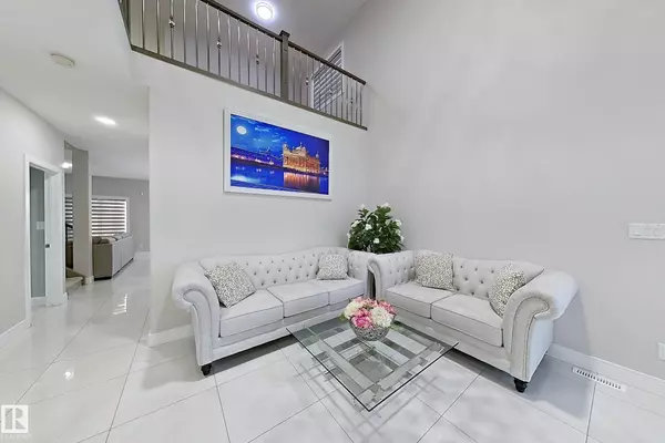 Edmonton, AB T6T 2L3,1492 25 ST NW