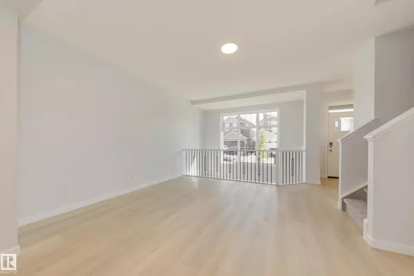 Edmonton, AB T6M 2J7,20764 24 AV NW