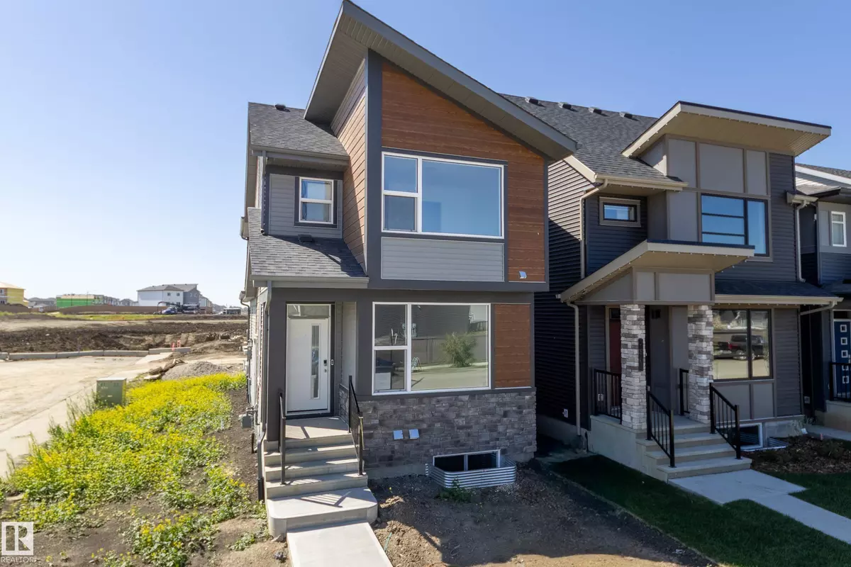 Edmonton, AB T6M 2K7,20903 25 AV NW