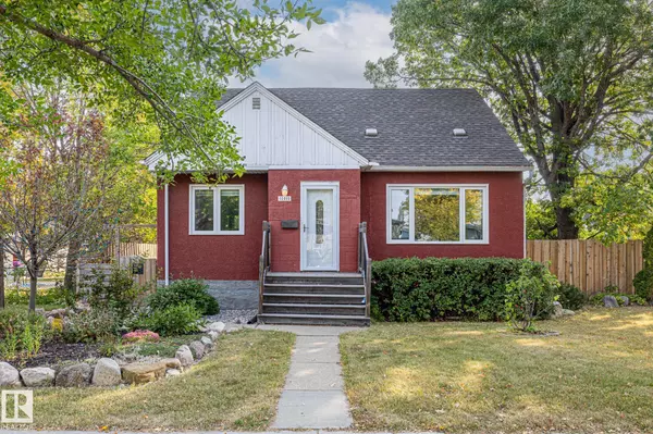 11011 135 ST NW, Edmonton, AB T5M 1K4