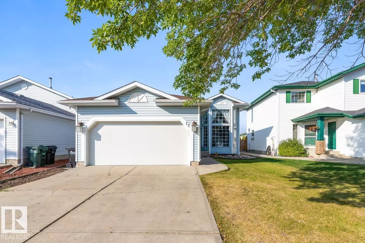 Sherwood Park, AB T8H 1W9,11 DANIELS WY