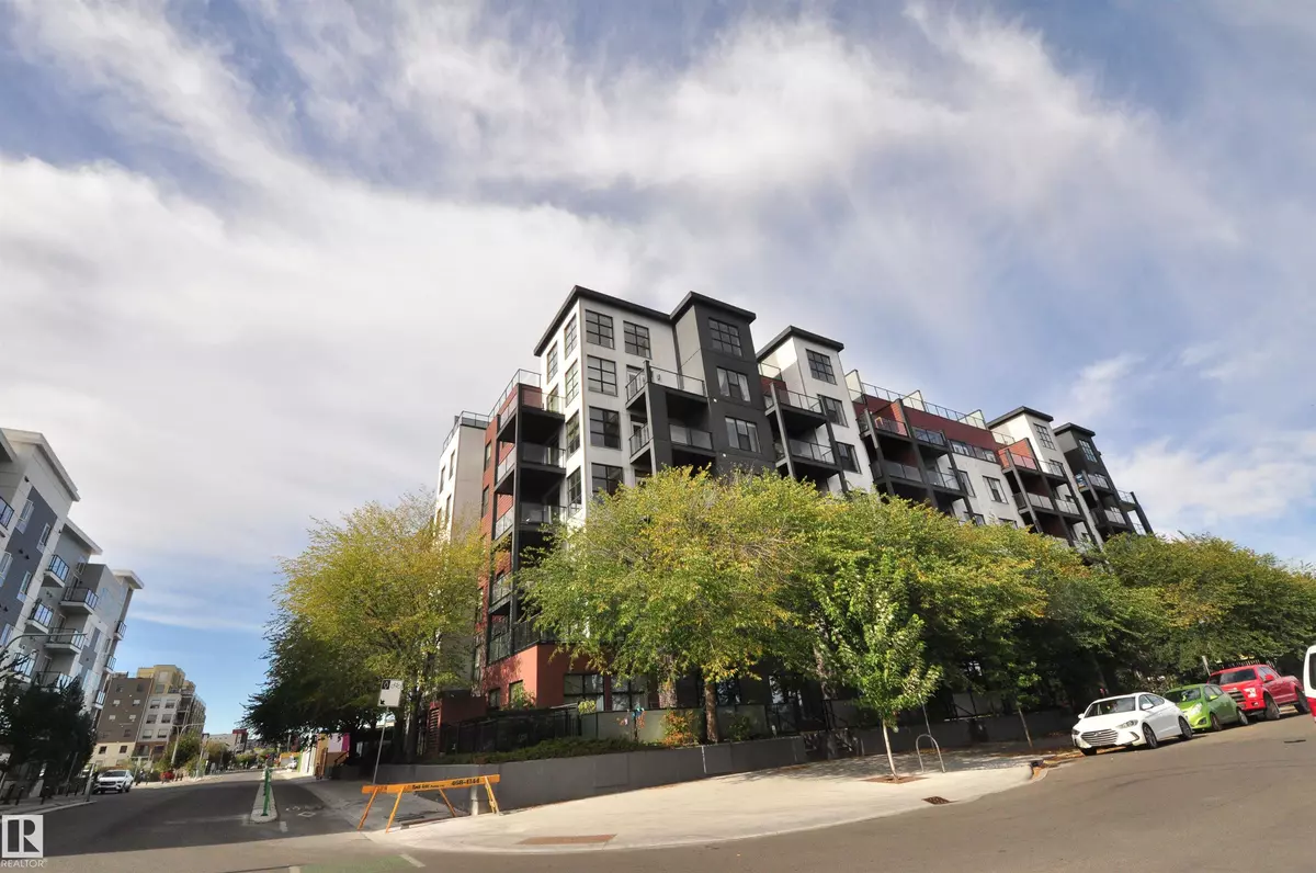 Edmonton, AB T5H 0C6,#407 10518 113 ST NW