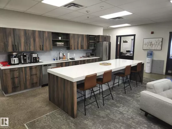 Spruce Grove, AB T7X 0G6,368 Saskatchewan AV