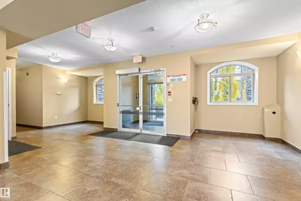 Edmonton, AB T6C 0Z1,#107 8730 82 AV NW