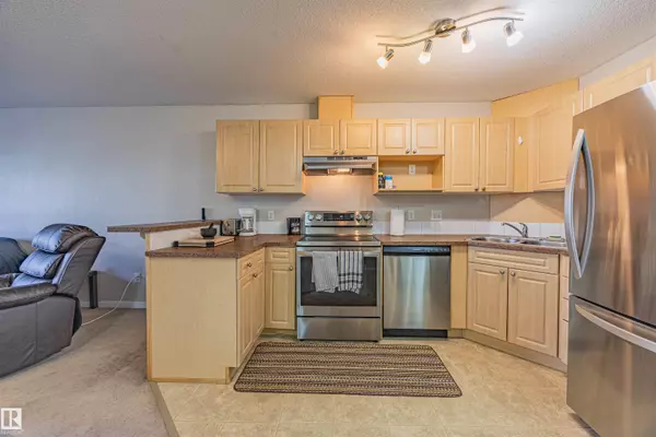 Spruce Grove, AB T7X 0G5,#208 240 SPRUCE RIDGE RD