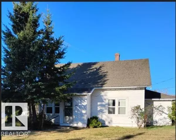 4924 53 ST, Innisfree, AB T0B 2G0