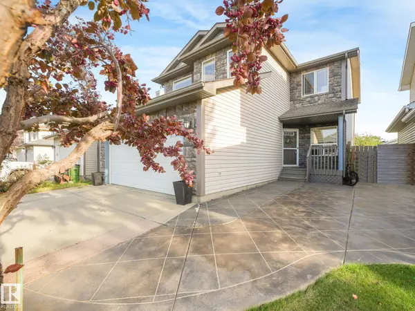 Edmonton, AB T5X 6H8,11807 170 AV NW