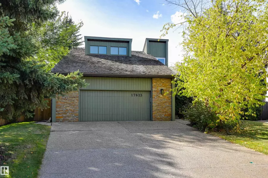 17623 53 AV NW, Edmonton, AB T6G 1M4