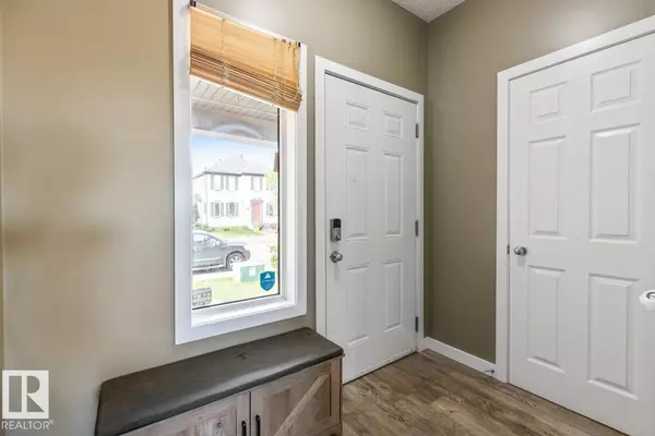 Edmonton, AB T6R 0A1,3133 TRELLE LO NW