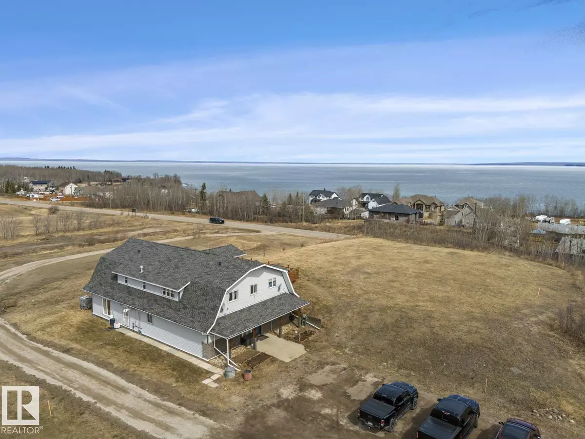 Cold Lake, AB T9M 1G2,1305 28 ST