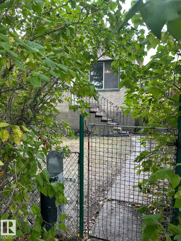 Edmonton, AB T5B 1S7,12005 69 ST NW