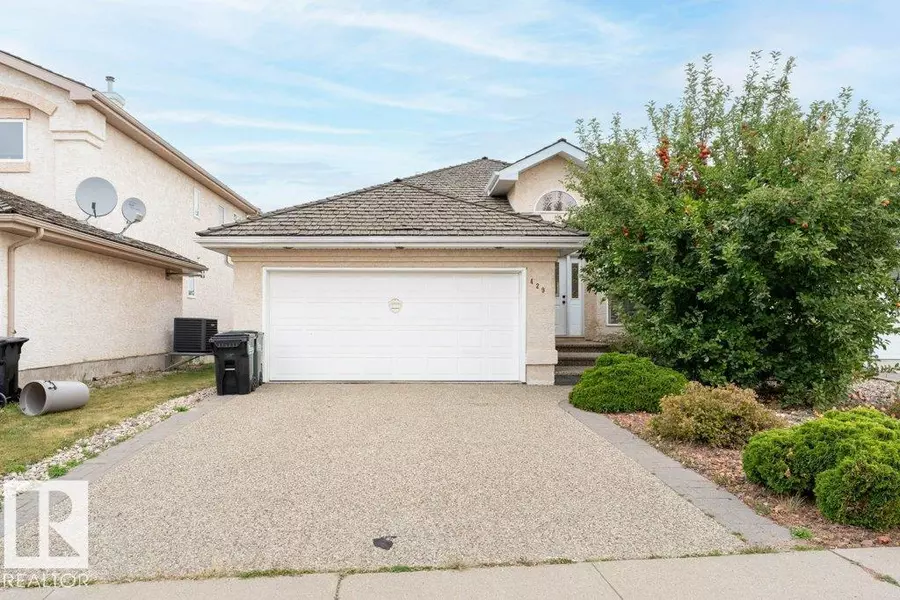 429 NORWAY CRESCENT, Sherwood Park, AB T8A 5Z4