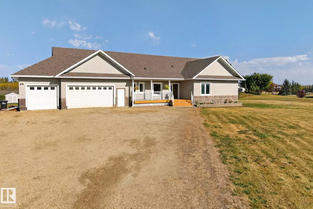 Rural Strathcona County, AB T8C 1C7,#470 52358 RGE ROAD 225