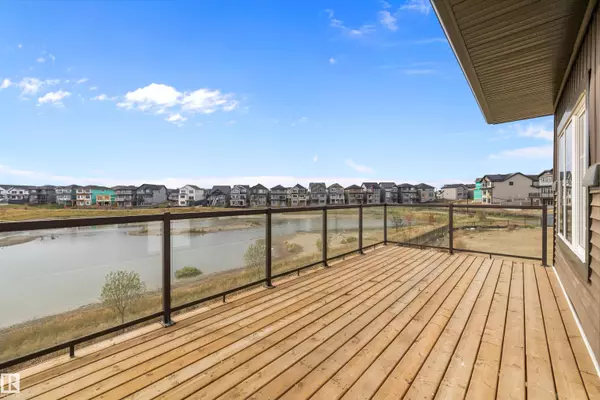4544 Kinsella LI SW, Edmonton, AB T6W 5G4