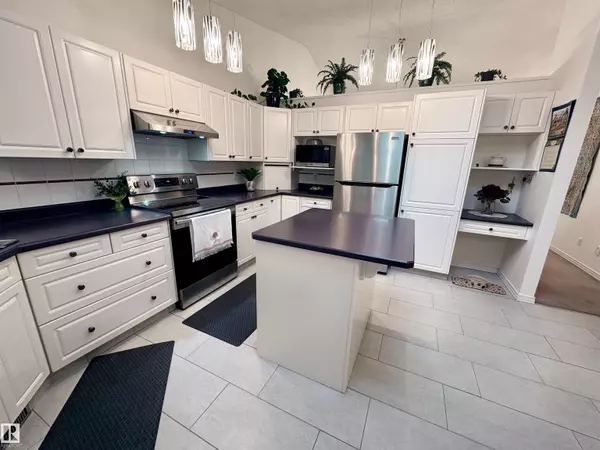 Spruce Grove, AB T7X 3E6,75 WOODSIDE CR
