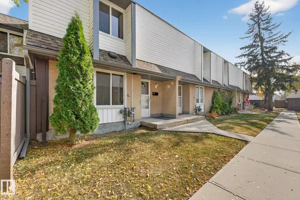 Edmonton, AB T6J 2L3,#H5 1 GARDEN GROVE NW