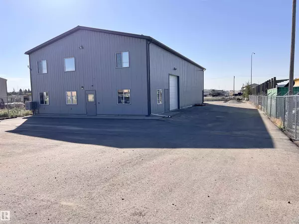 27195 Ellis Road, Rural Parkland County, AB T7X 6N3