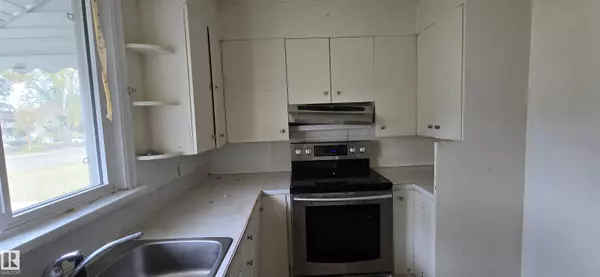 Vegreville, AB T9C 1B7,Address not disclosed