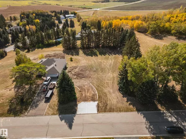 Rural Sturgeon County, AB T8T 0C5,21B 54324 Bellerose DR