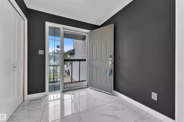 Edmonton, AB T6T 1P9,3323 26 AV NW