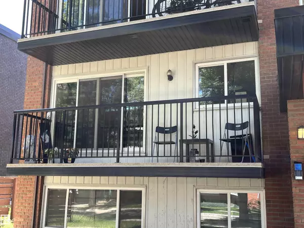 Edmonton, AB T6E 2C5,#201 10149 83 AV NW