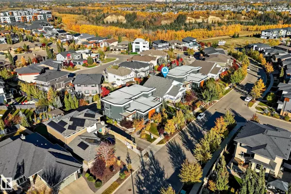 Edmonton, AB T6R 0T2,7236 MAY RD NW