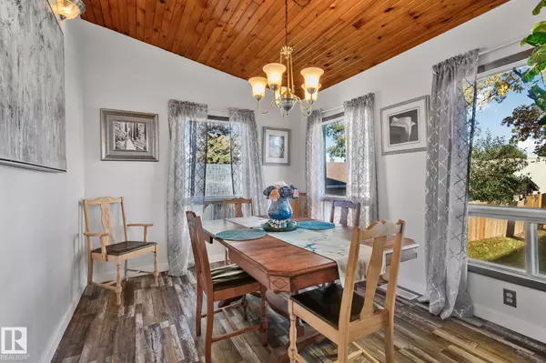 Morinville, AB T8R 1A5,10009 104 ST