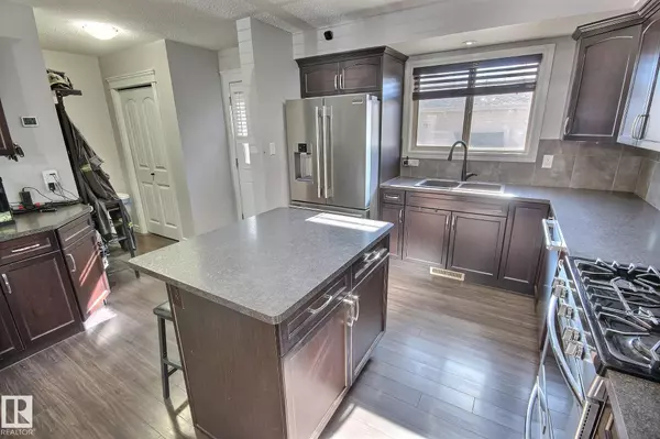 Spruce Grove, AB T7X 0N9,351 NELSON DR