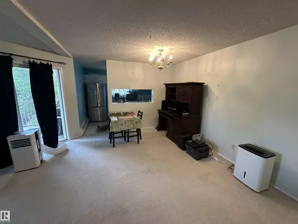 Edmonton, AB T5T 6E6,#318 17109 67 AV NW