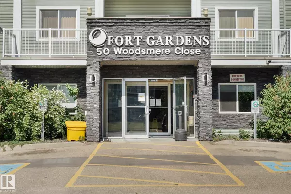 Fort Saskatchewan, AB T8L 4N9,50 WOODSMERE