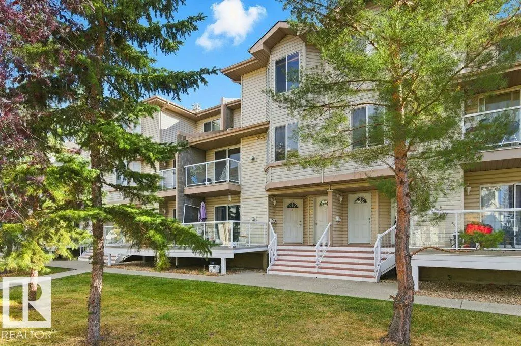 Edmonton, AB T6L 7G8,#40 2505 42 ST NW