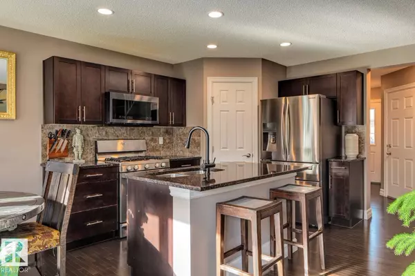 Sherwood Park, AB T8H 0T3,#71 219 CHARLOTTE WY