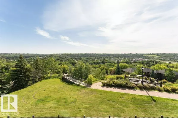 Edmonton, AB T5H 4M4,#214 10105 95 ST NW