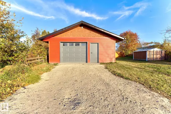 5315 57A ST, Cold Lake, AB T9M 1S1