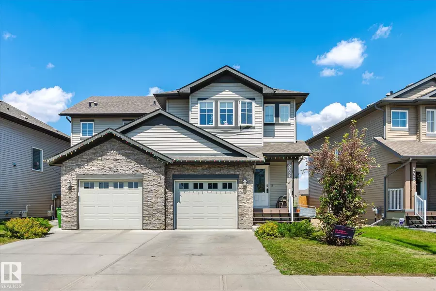 2424 19A AV NW, Edmonton, AB T6T 2C9