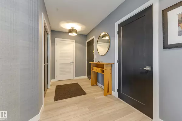 Edmonton, AB T6W 2J3,#401 1316 WINDERMERE WY SW