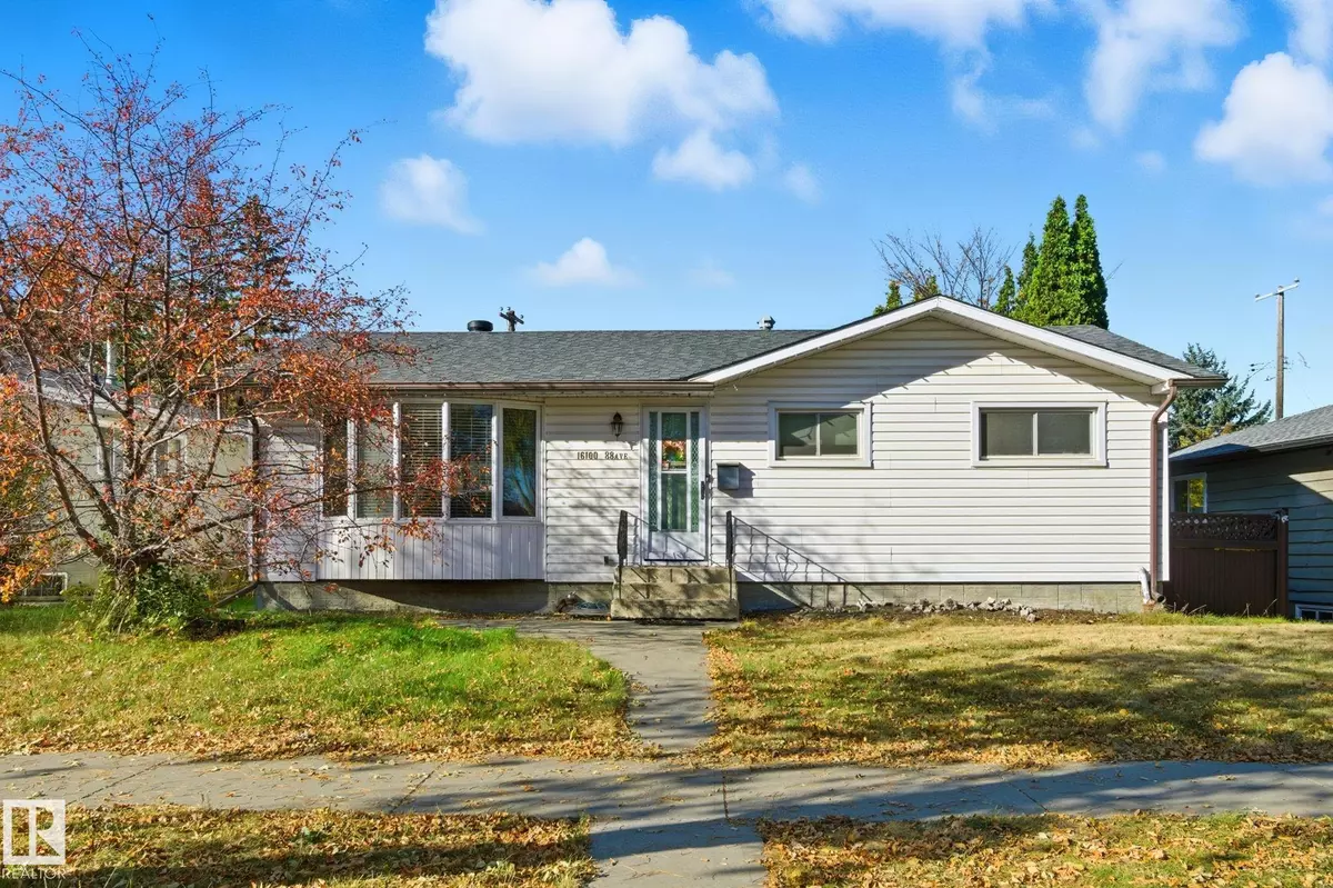 Edmonton, AB T5R 4M4,16100 88 AV NW