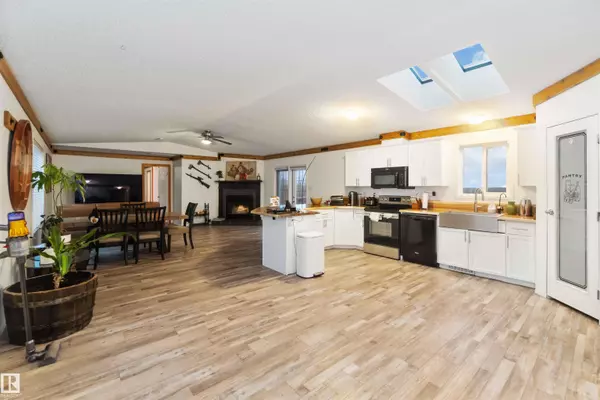 Rural Strathcona County, AB T8E 2B4,53273 RGE ROAD 215