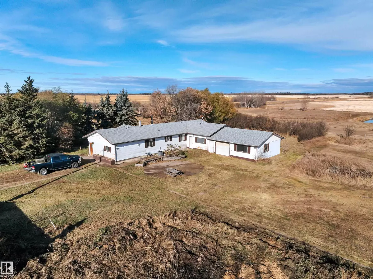 Rural Thorhild County, AB T0A 3J0,60101 Hwy 827