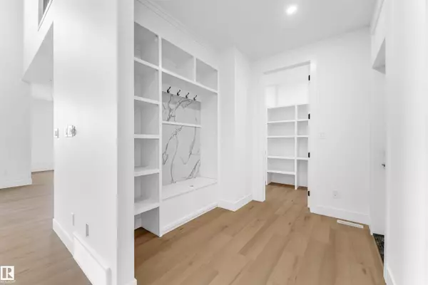 Spruce Grove, AB T7X 0X5,41 HULL WD