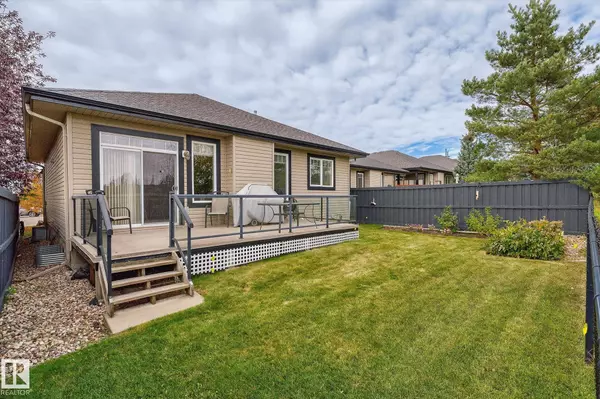 Edmonton, AB T6R 0B9,3719 MCLAY GREEN GR NW