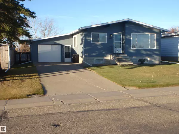 5810 - 53 ST, Barrhead, AB T7N 1N1