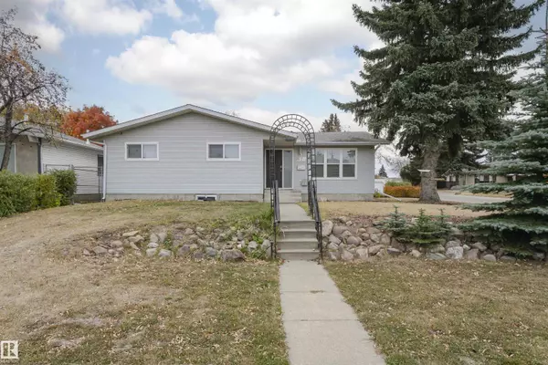 670 LEE RIDGE RD NW, Edmonton, AB T6W 0P2